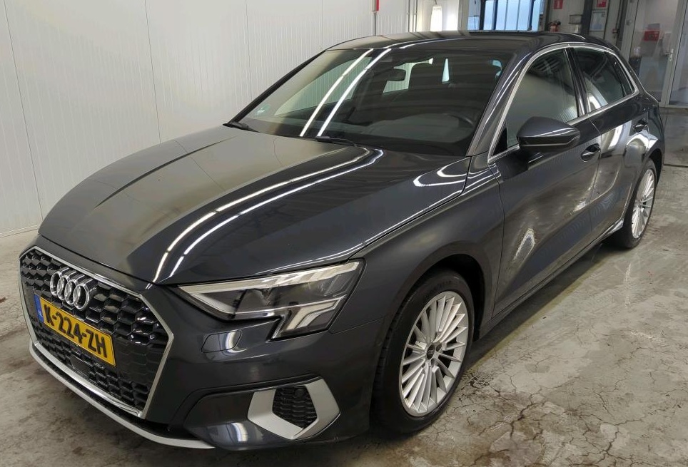 Audi A3 (K224ZH) met abonnement