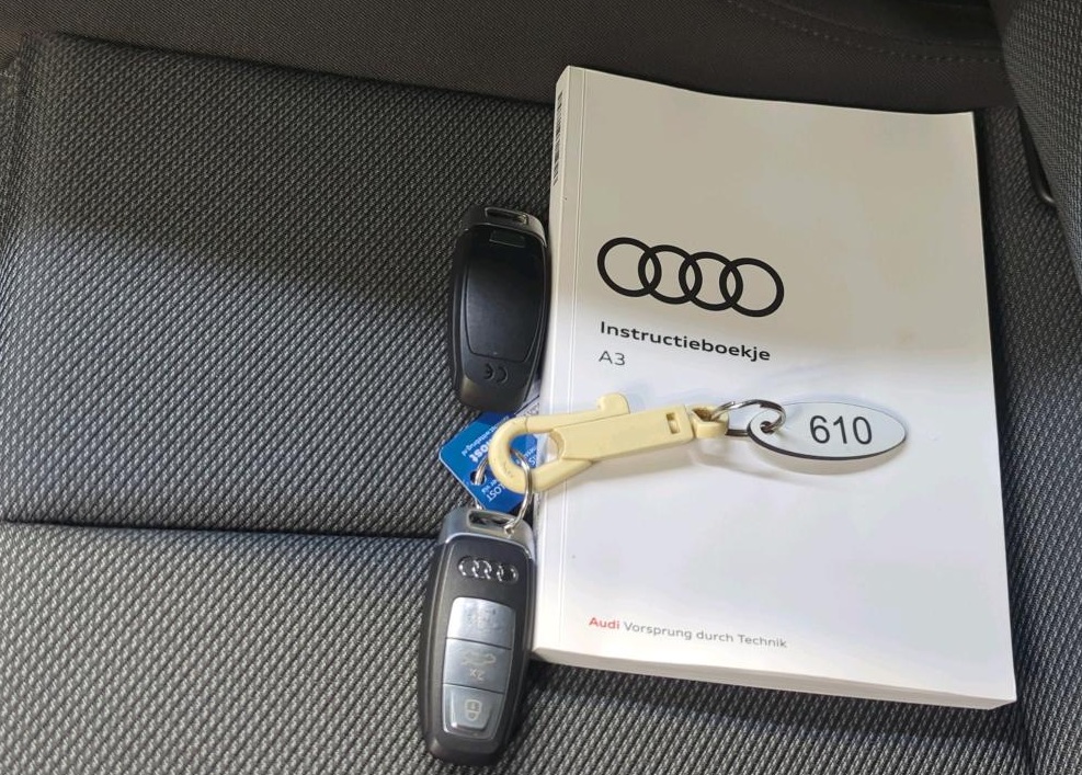 Audi A3 (K224ZH) met abonnement