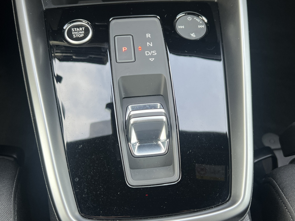 Audi A3 (K224ZH) met abonnement