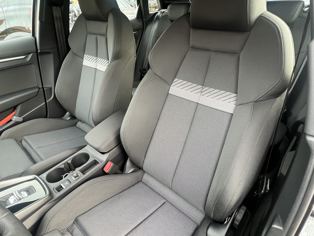 Audi A3 (K224ZH) met abonnement