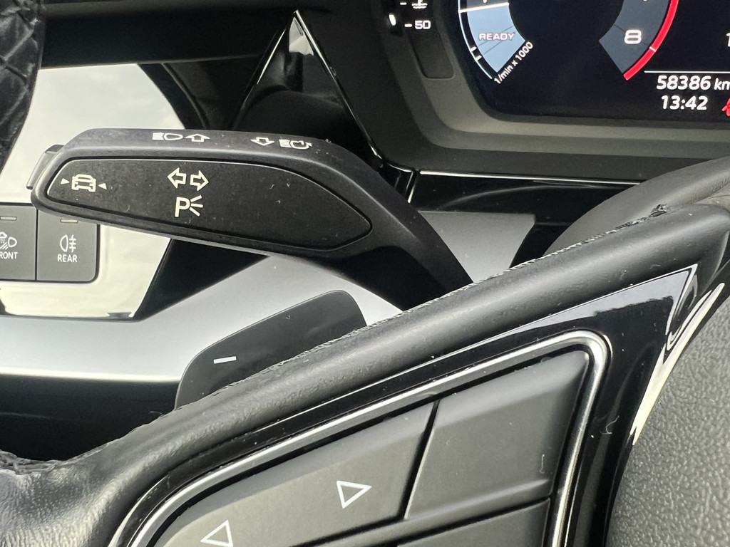 Audi A3 (K224ZH) met abonnement