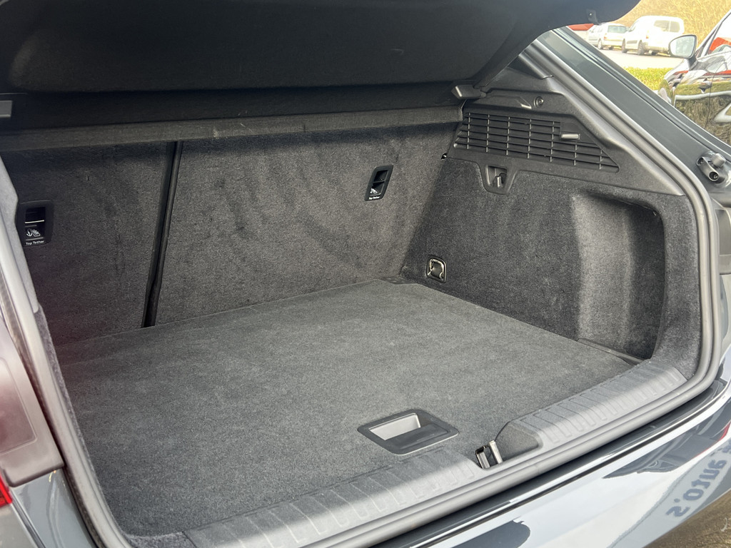 Audi A3 (K224ZH) met abonnement