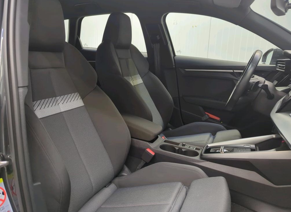 Audi A3 (K224ZH) met abonnement