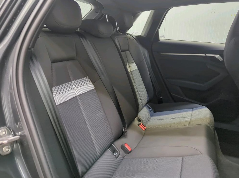 Audi A3 (K224ZH) met abonnement