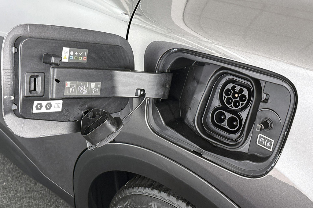 Citroën Ë-C4 (T314JD) met abonnement