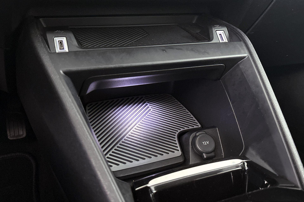 Citroën Ë-C4 (T314JD) met abonnement