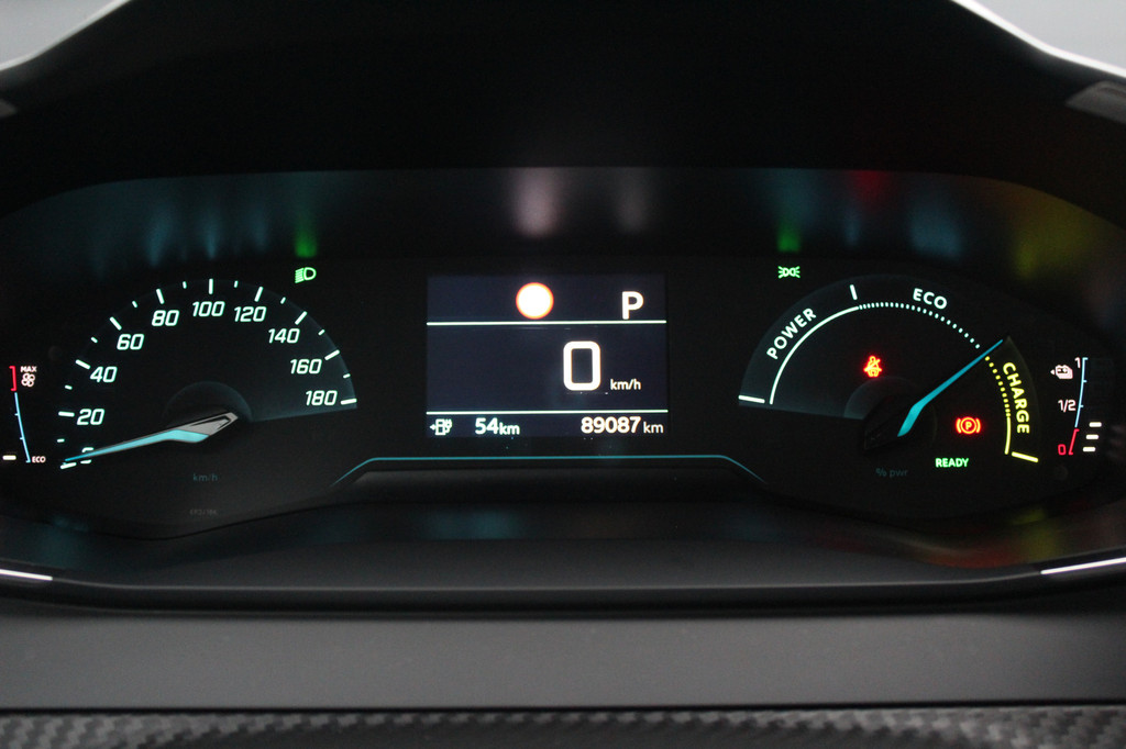 Peugeot e-208 (K762HF) met abonnement