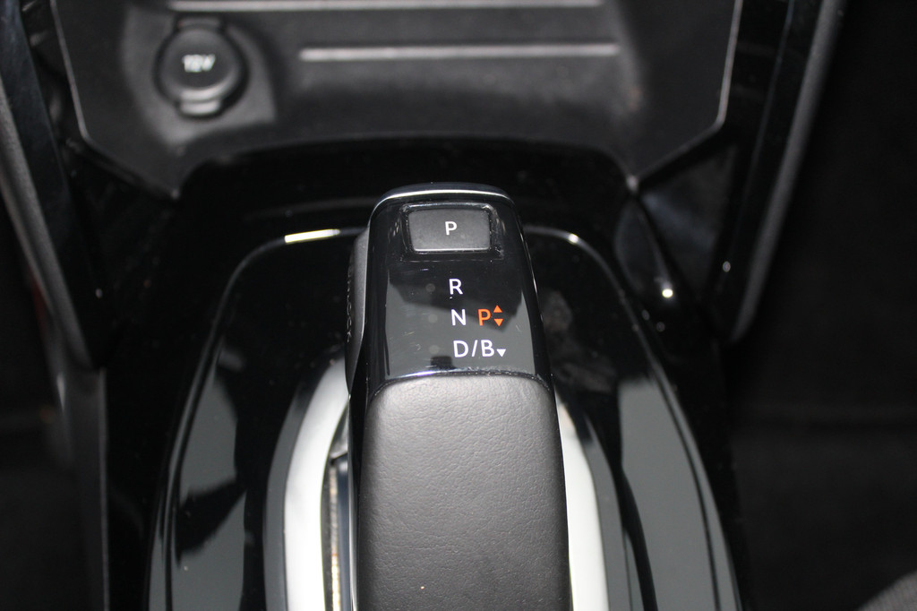 Peugeot e-208 (K762HF) met abonnement