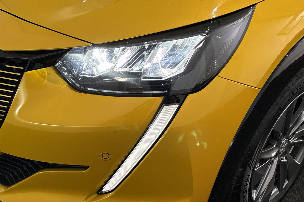 Peugeot e-208 (J647HJ) met abonnement