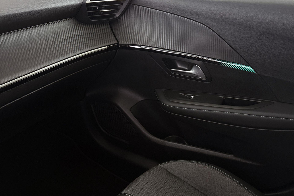 Peugeot e-208 (J647HJ) met abonnement