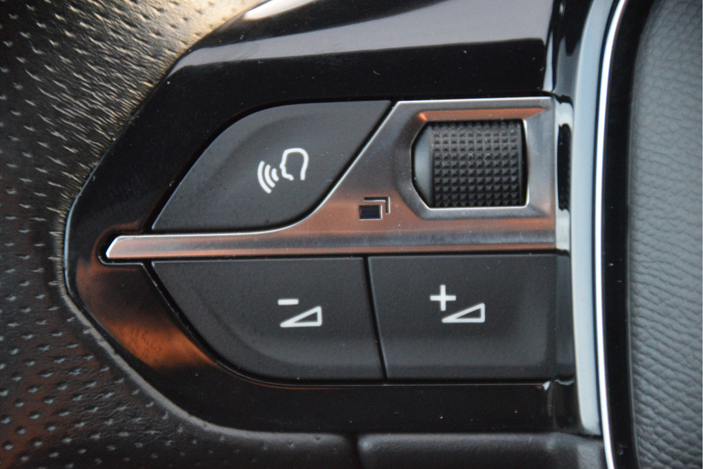 Peugeot 5008 (R474XX) met abonnement