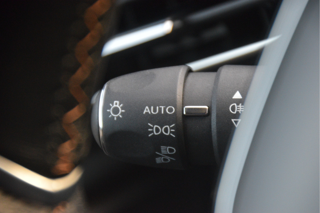 Peugeot 5008 (R474XX) met abonnement