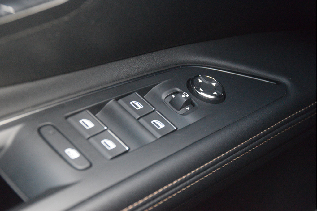 Peugeot 5008 (R474XX) met abonnement