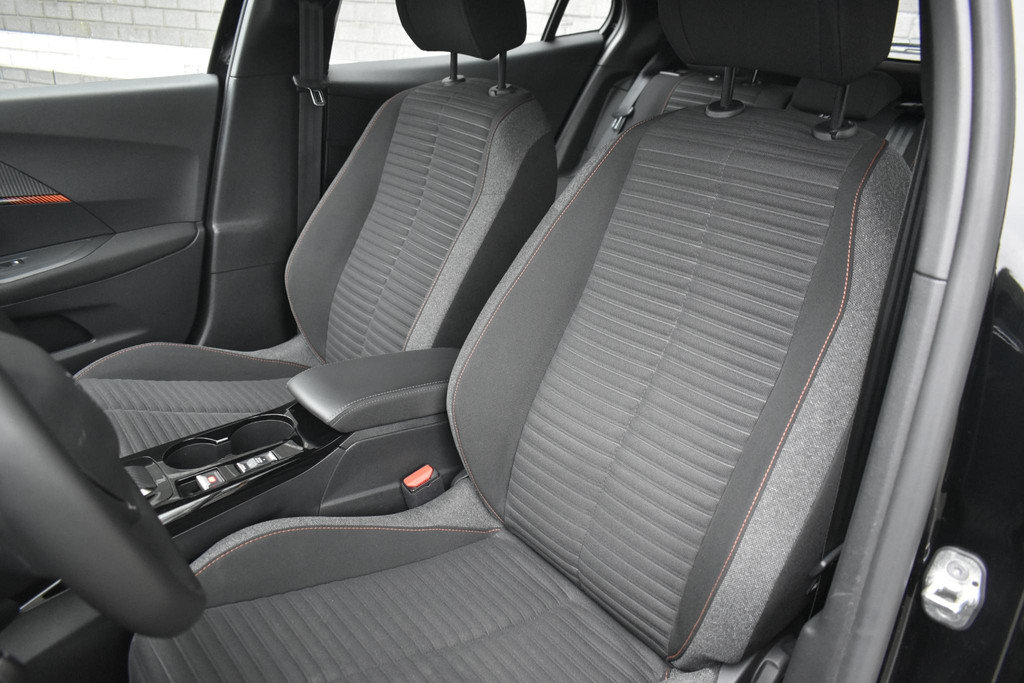 Peugeot e-2008 (T821HL) met abonnement