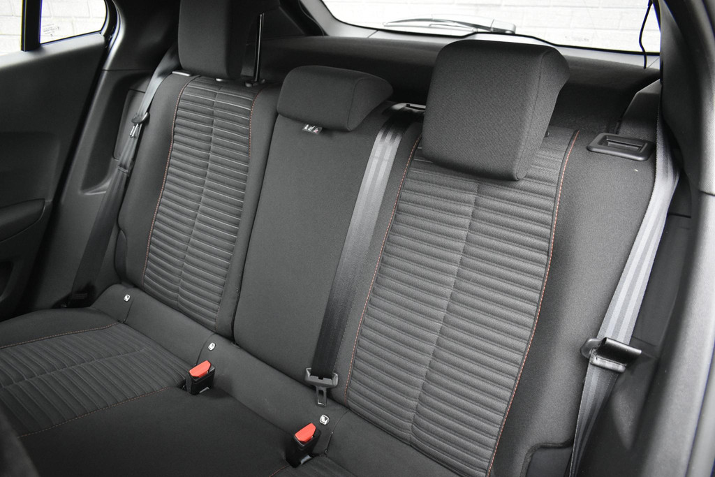 Peugeot e-2008 (T821HL) met abonnement