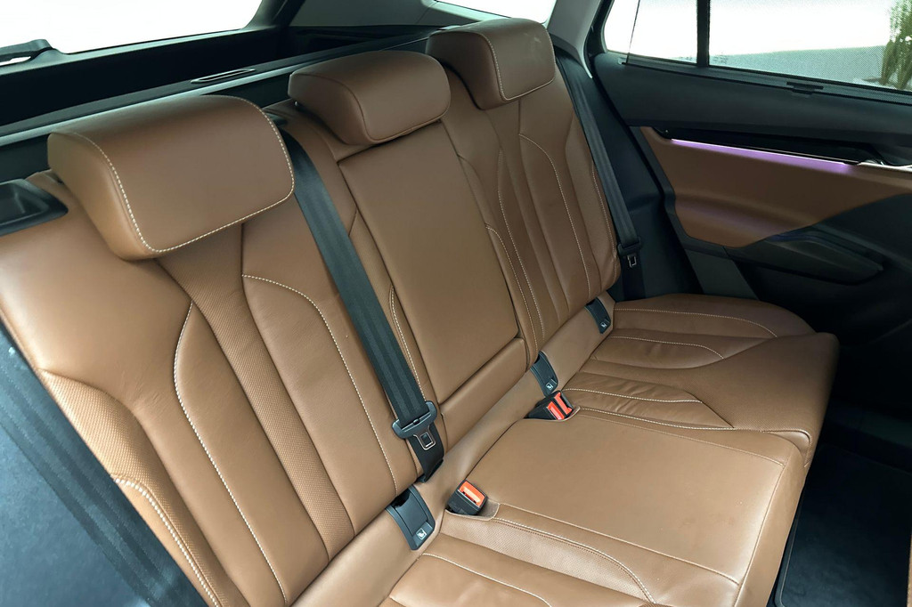 ŠKODA ENYAQ iV (N973ZT) met abonnement