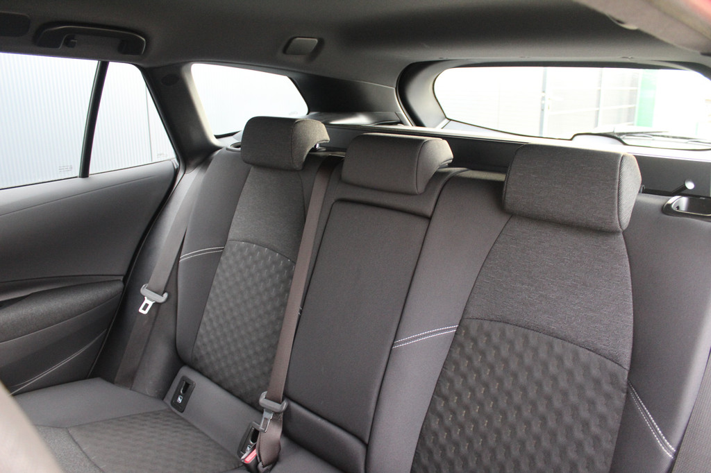 Toyota Corolla Touring Sports (T127VF) met abonnement