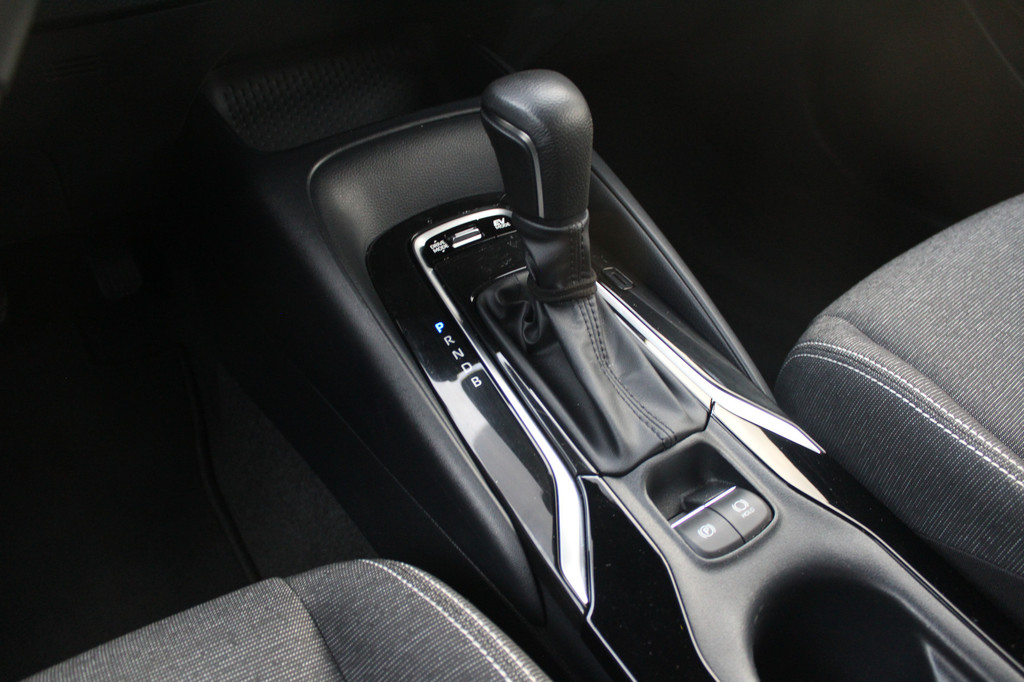 Toyota Corolla Touring Sports (T127VF) met abonnement