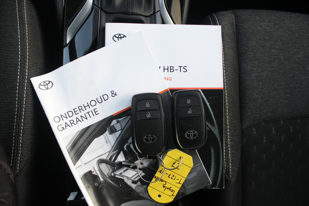 Toyota Corolla Touring Sports (T127VF) met abonnement