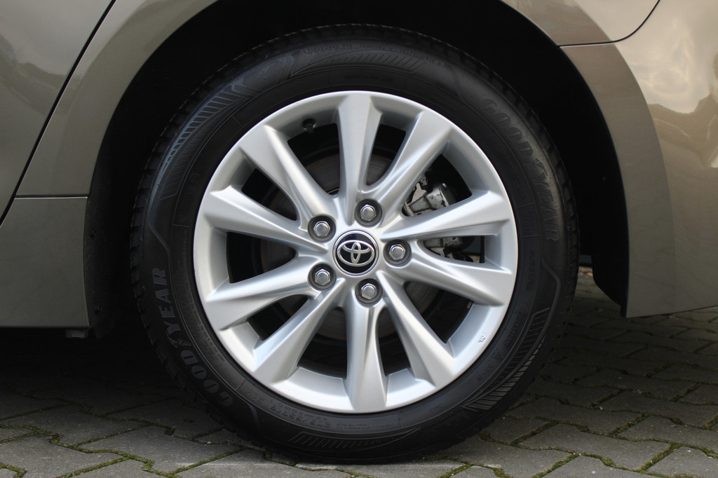 Toyota Corolla Touring Sports (T127VF) met abonnement