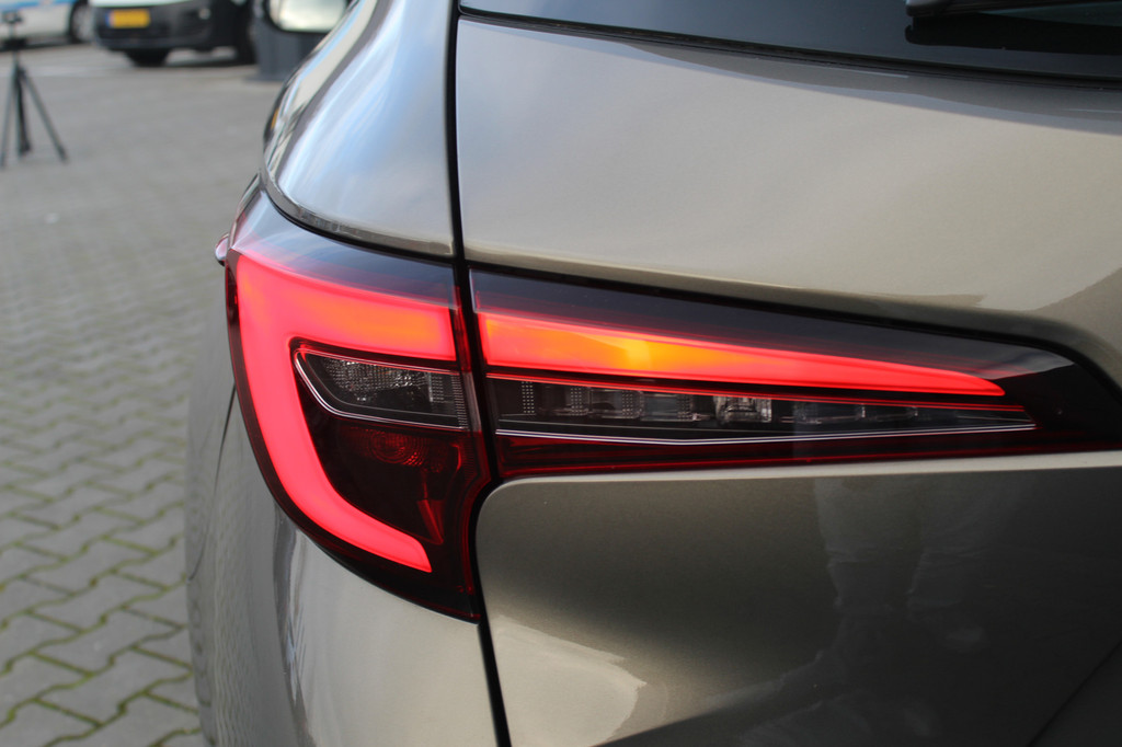 Toyota Corolla Touring Sports (T127VF) met abonnement