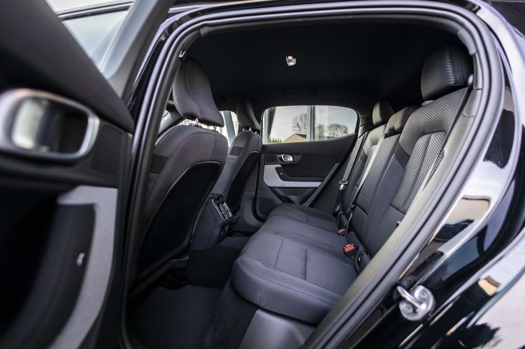 Polestar 2 (S899XJ) met abonnement