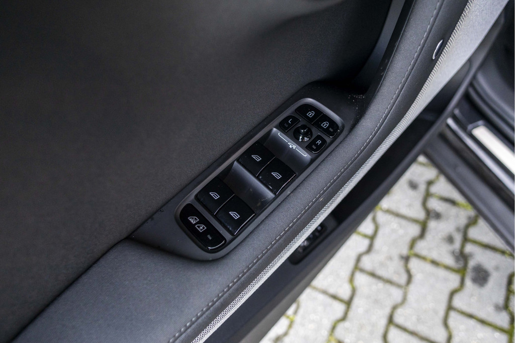 Polestar 2 (S899XJ) met abonnement