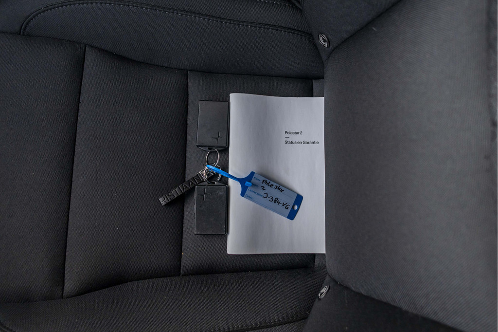 Polestar 2 (S899XJ) met abonnement