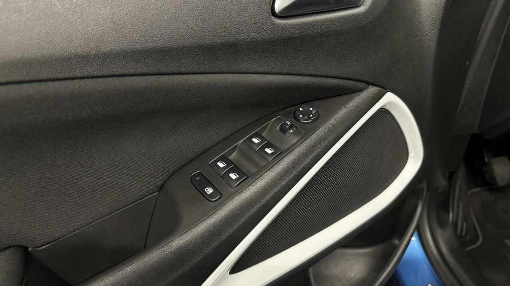 Opel Crossland X (J062ZD) met abonnement