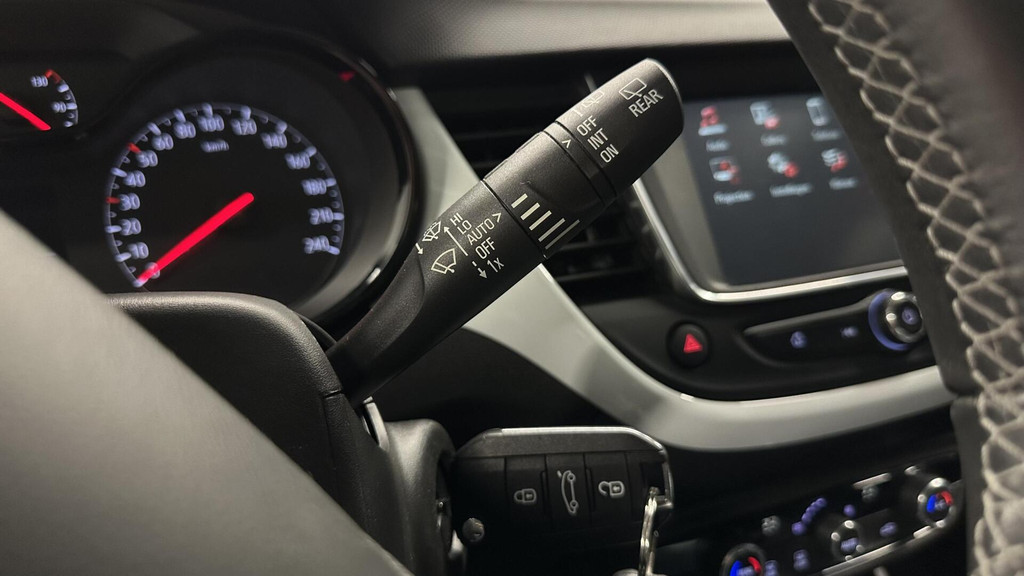 Opel Crossland X (J062ZD) met abonnement