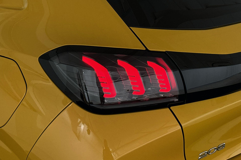 Peugeot 208 (H926ZF) met abonnement