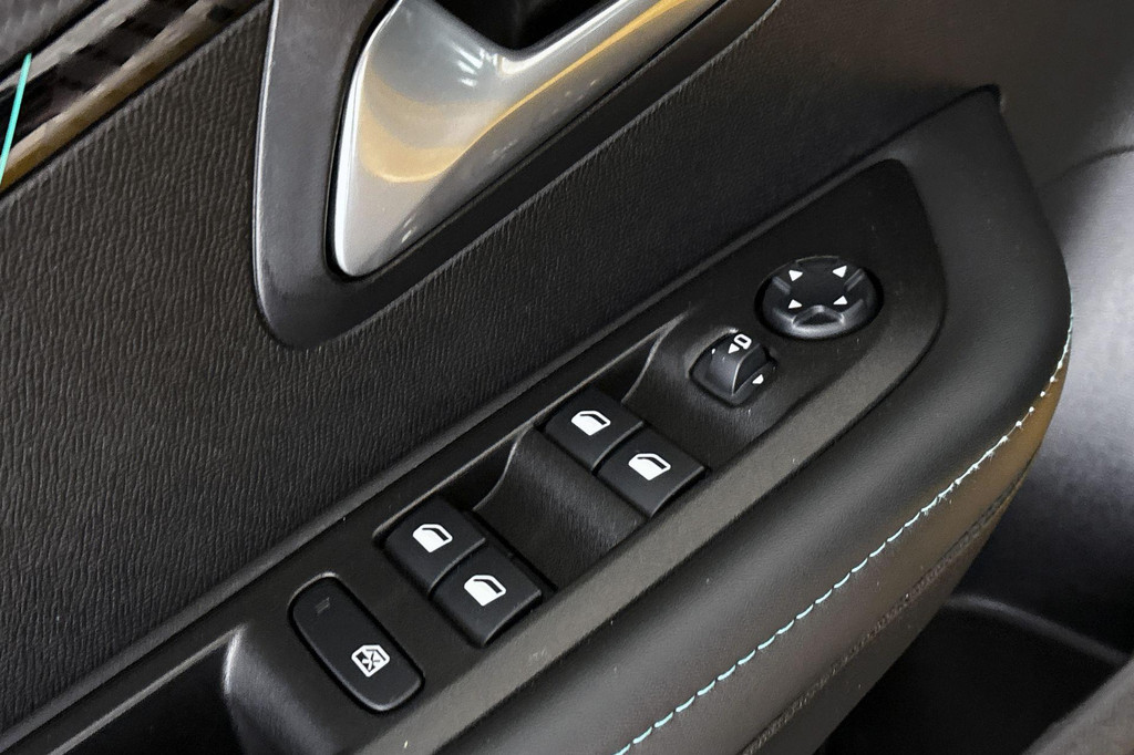 Peugeot 208 (H926ZF) met abonnement