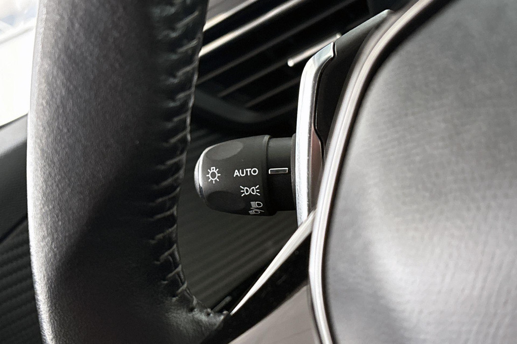 Peugeot 208 (H926ZF) met abonnement