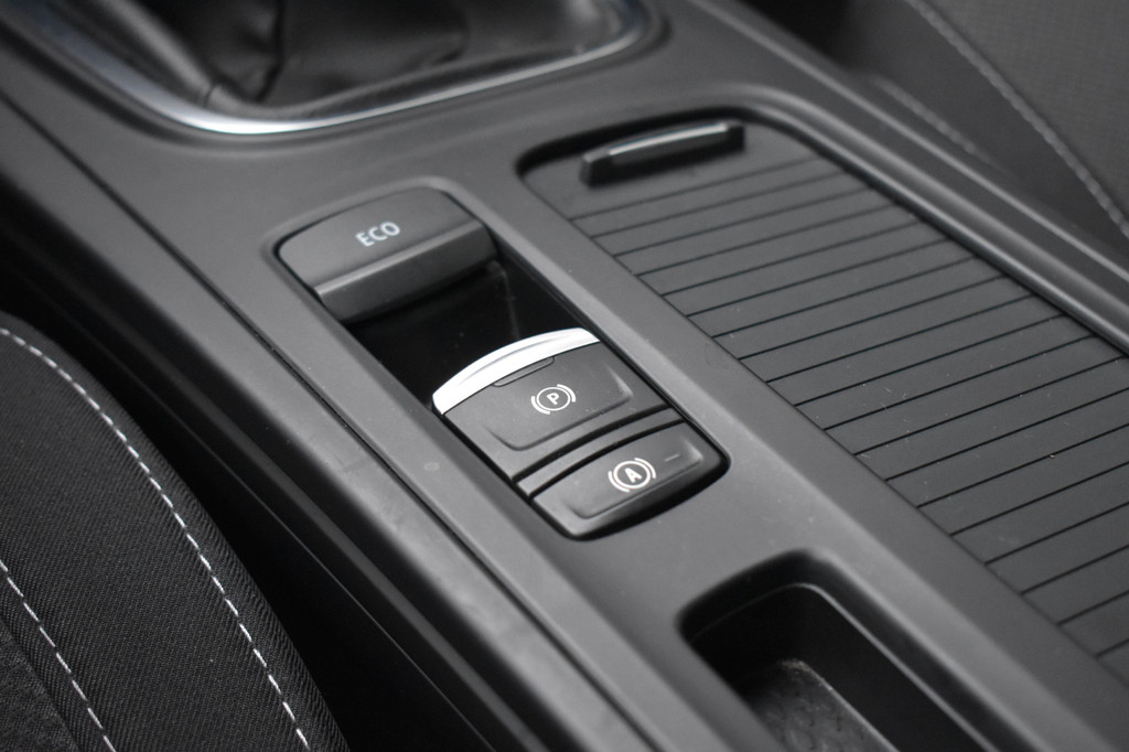 Renault MEGANE Estate (T625SB) met abonnement