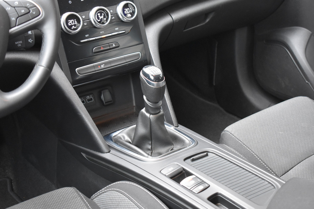 Renault MEGANE Estate (T625SB) met abonnement