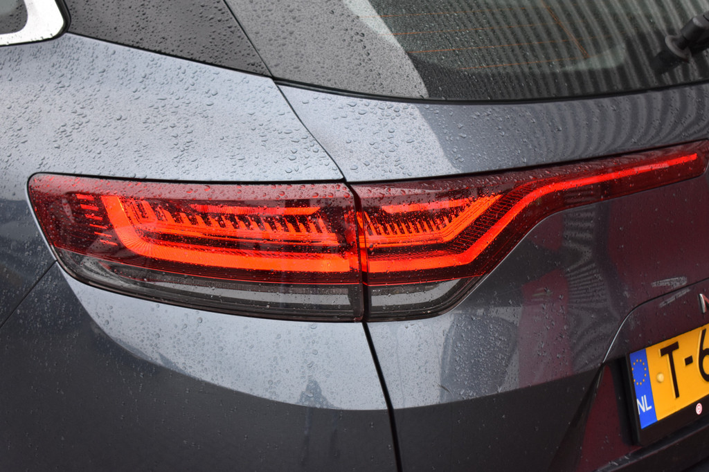 Renault MEGANE Estate (T625SB) met abonnement