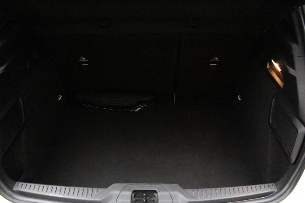 Ford Focus (G114ZK) met abonnement