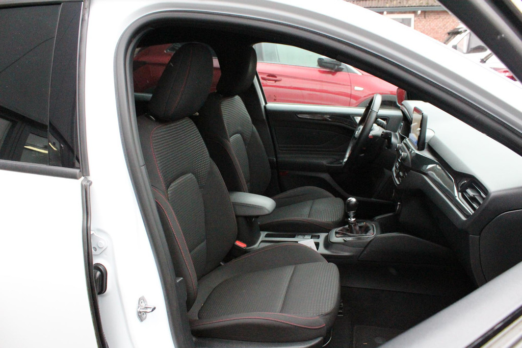 Ford Focus (G114ZK) met abonnement