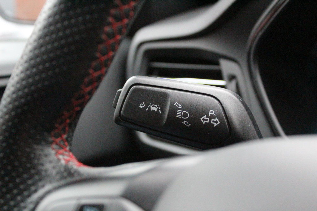 Ford Focus (G114ZK) met abonnement