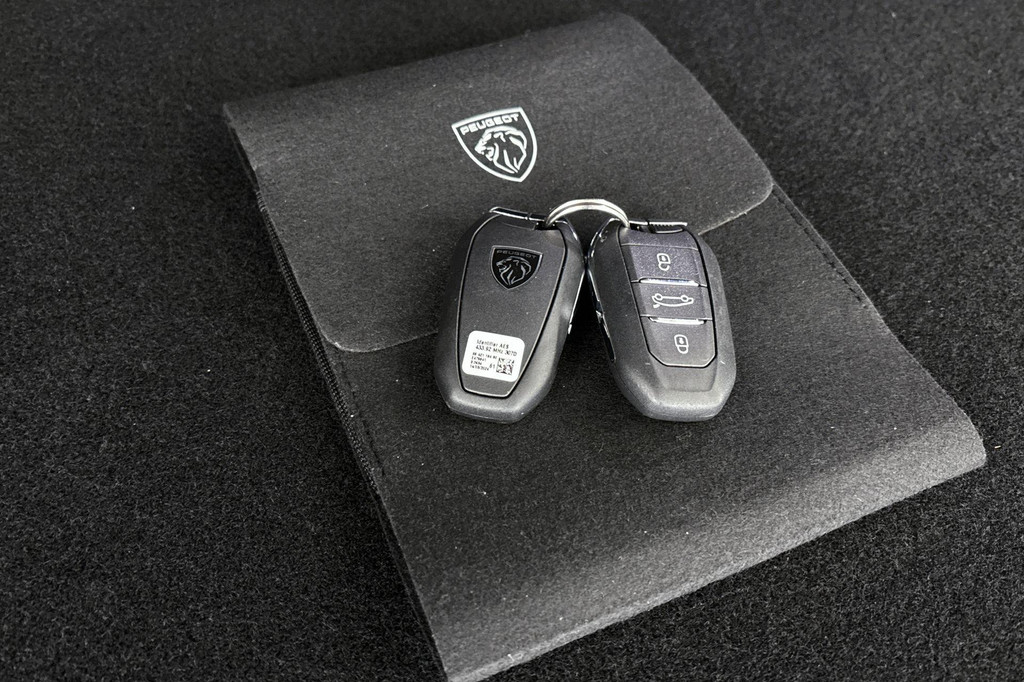 Peugeot 3008 (JPP43S) met abonnement