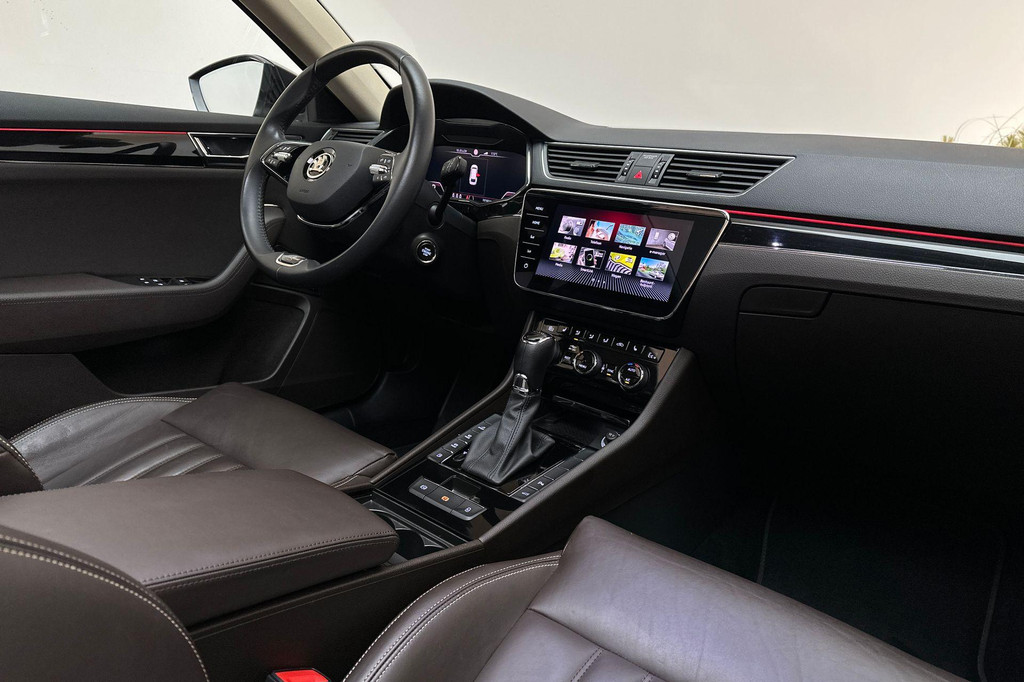 ŠKODA Superb (JPD13S) met abonnement