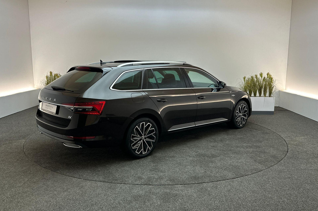 ŠKODA Superb (JPD13S) met abonnement