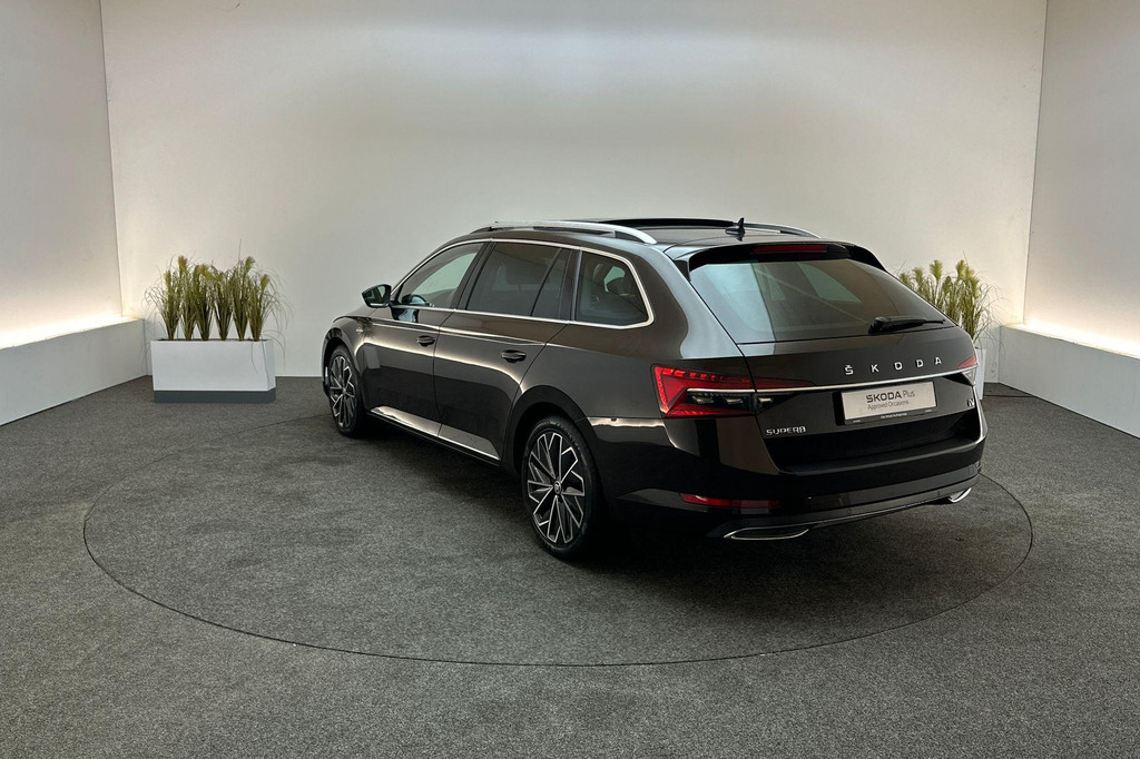 ŠKODA Superb (JPD13S) met abonnement