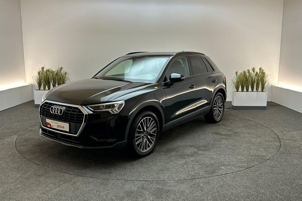 Audi Q3 (JLT74H) met abonnement