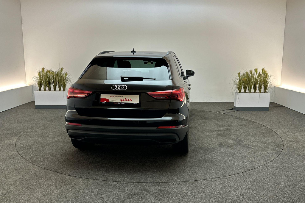 Audi Q3 (JLT74H) met abonnement