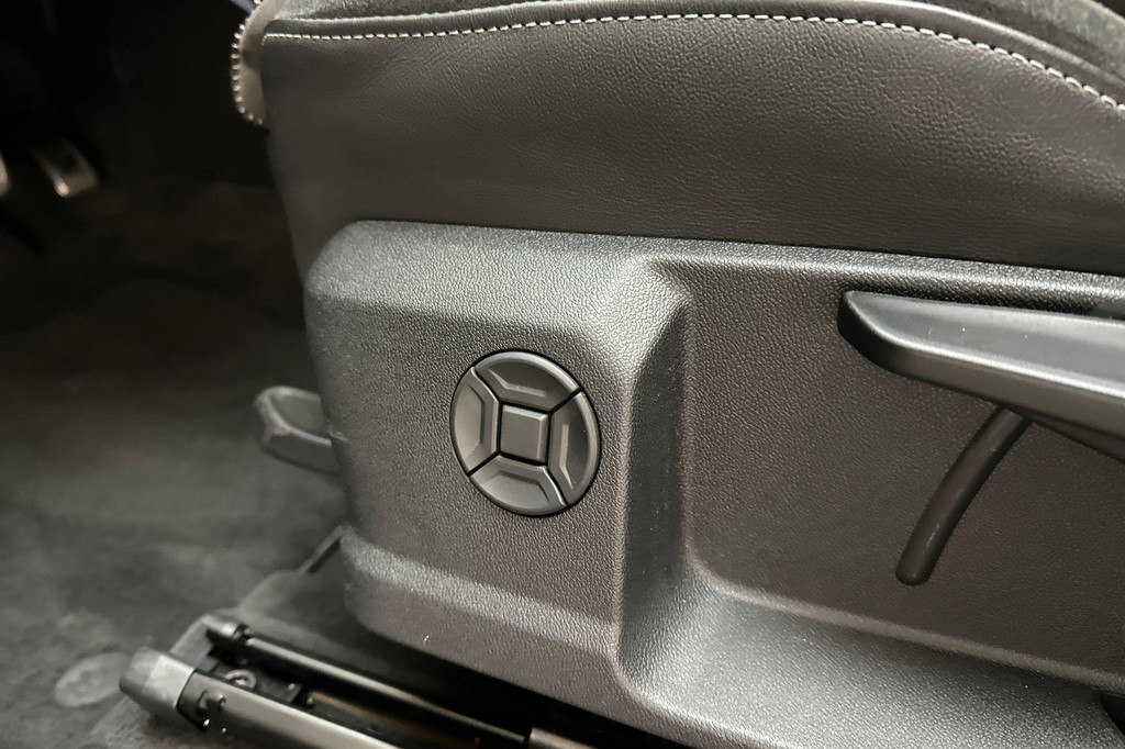 Audi Q3 (JLT74H) met abonnement