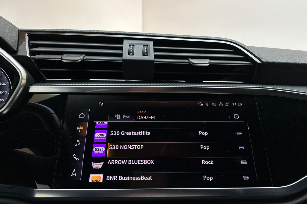 Audi Q3 (JLT74H) met abonnement