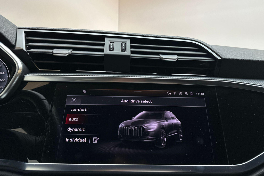 Audi Q3 (JLT74H) met abonnement