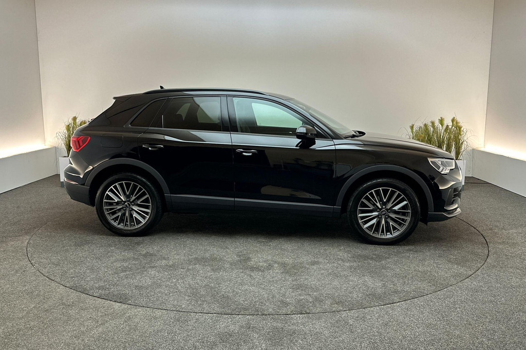 Audi Q3 (JLT74H) met abonnement