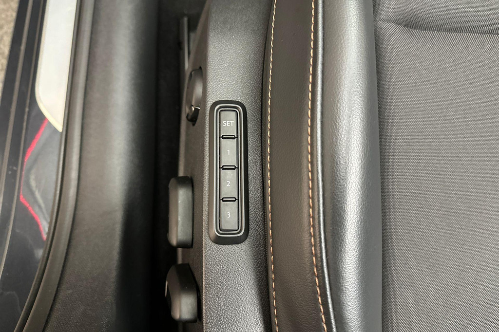 CUPRA Leon Sportstourer (JNB55G) met abonnement